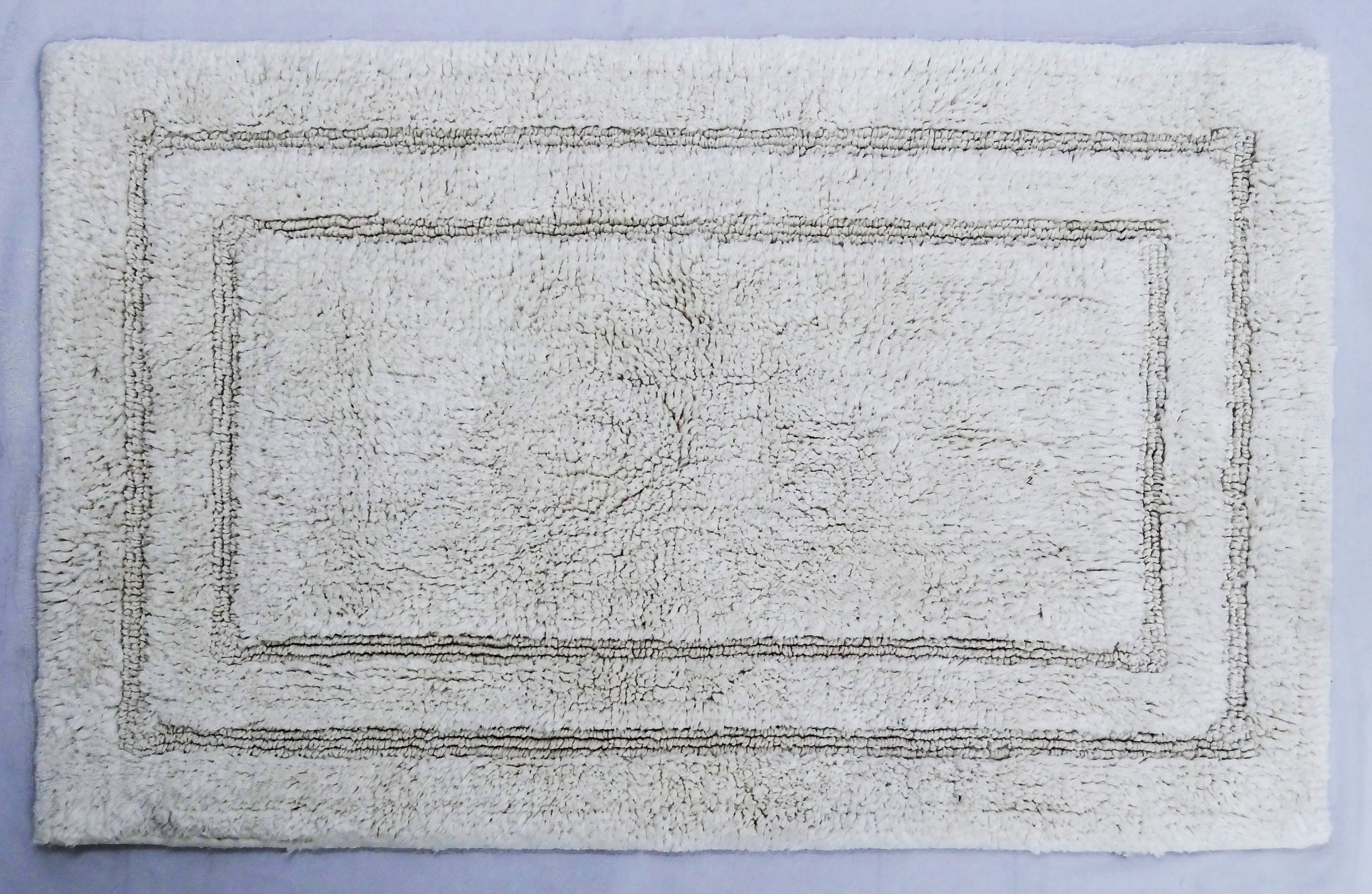 CHICOS HOME Ivory Color Plain Bath Rug 20