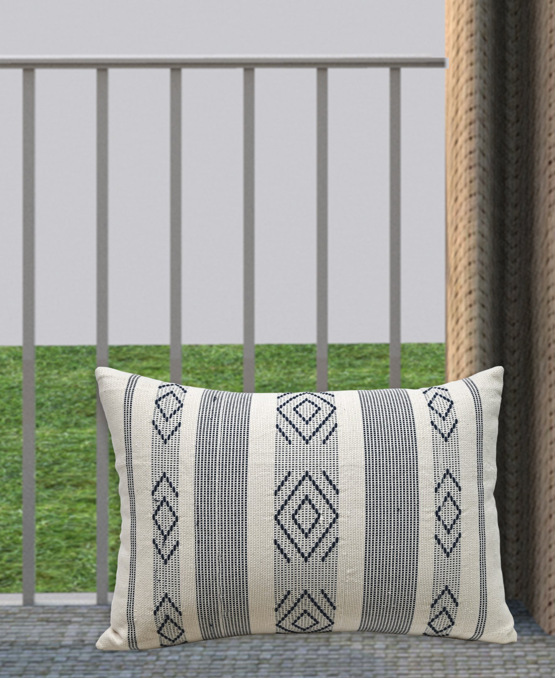 Jacquard Woven Decorative Throw Pillow, 14''X 20