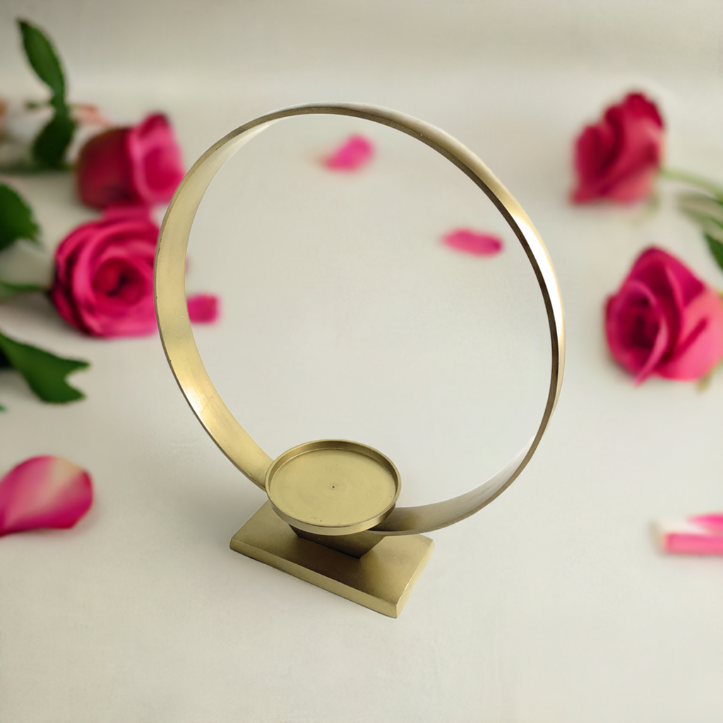 Vibhsa Golden Ring Candle Holder (15