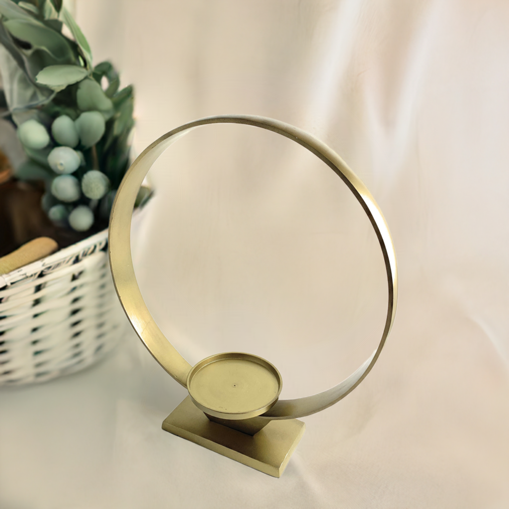Vibhsa Golden Ring Candle Holder (15