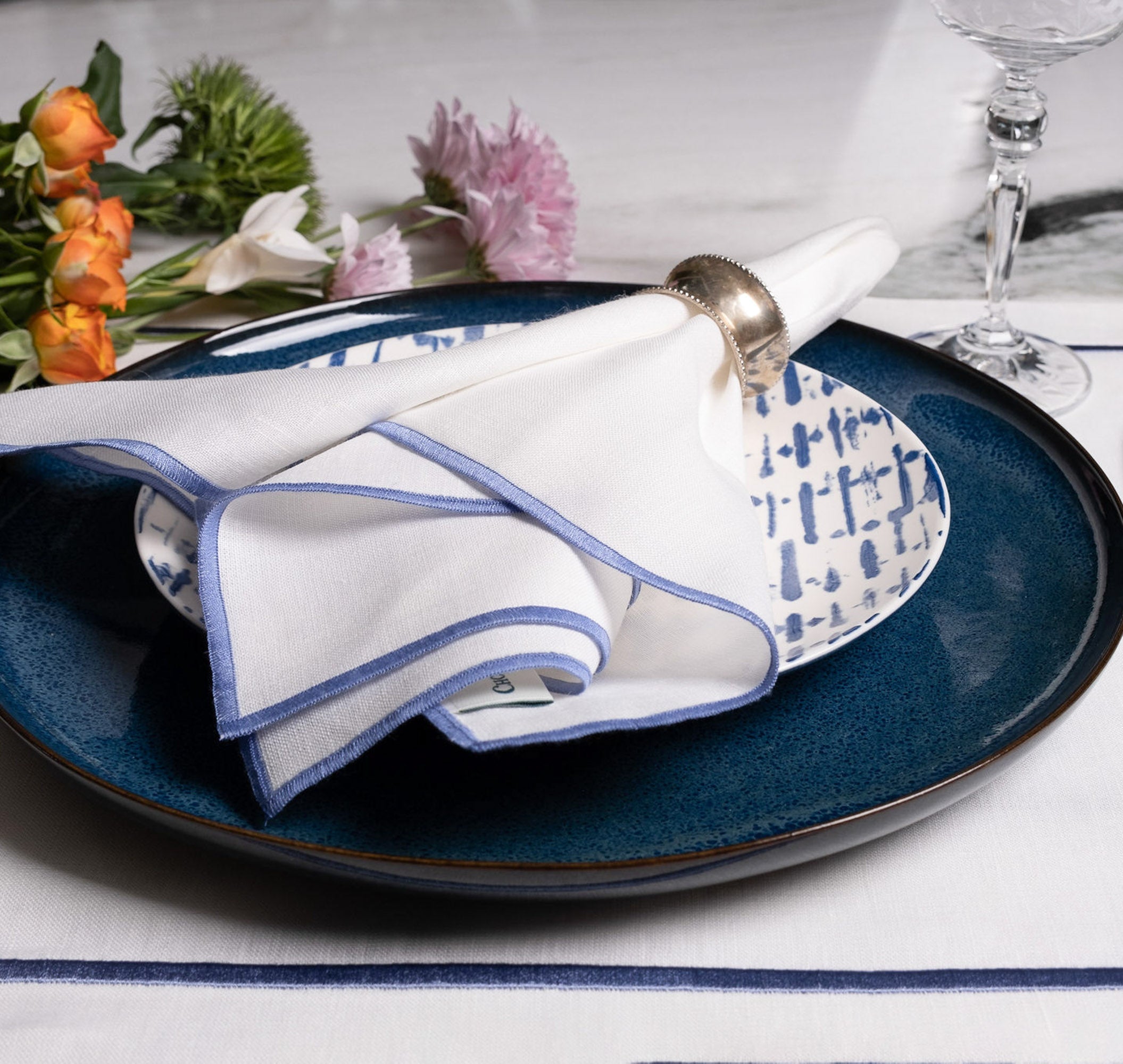 Linen Napkins With Blue Stitch Edges, Set of 4